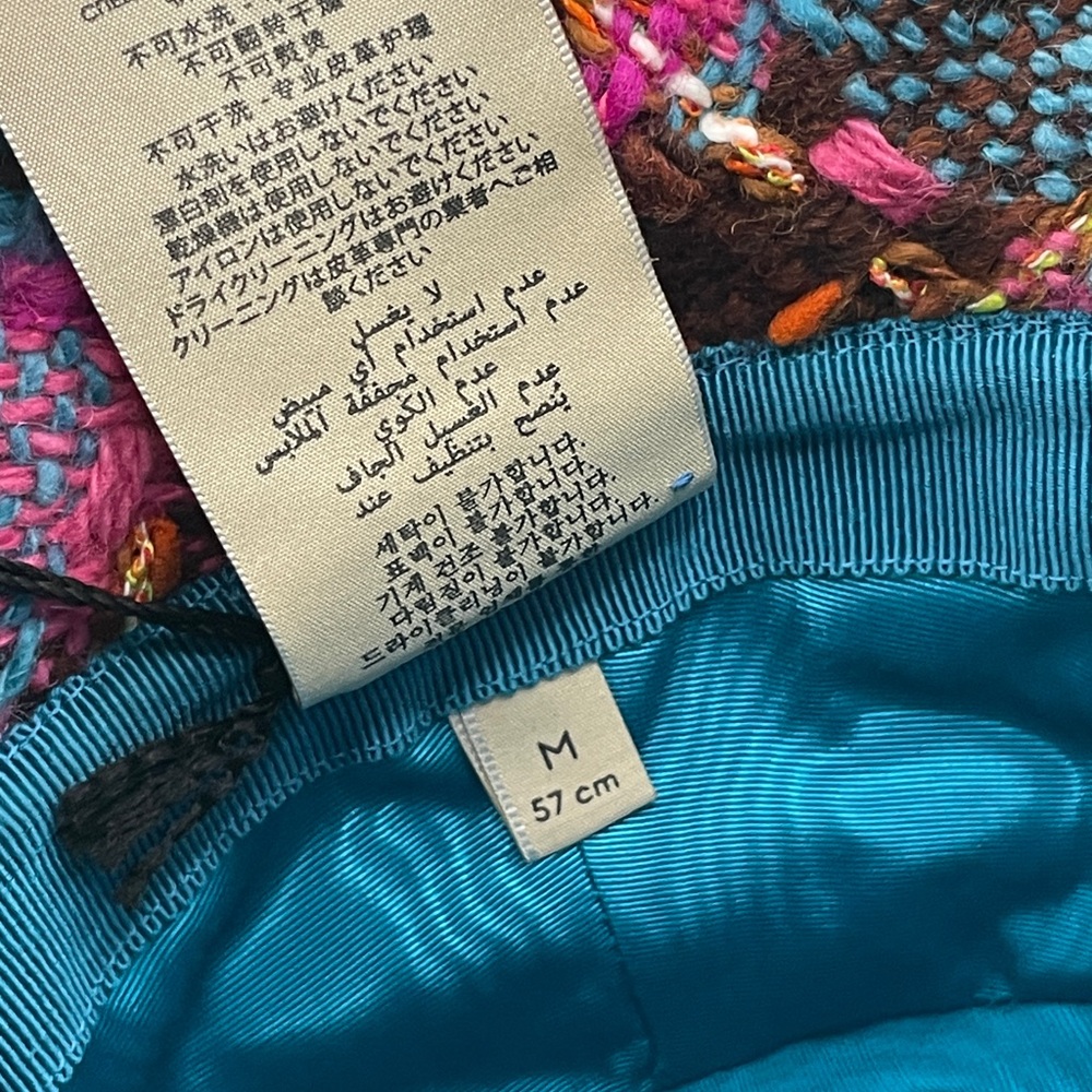 Gucci Pink Tweed Bucket Hat - Picture 6 of 11